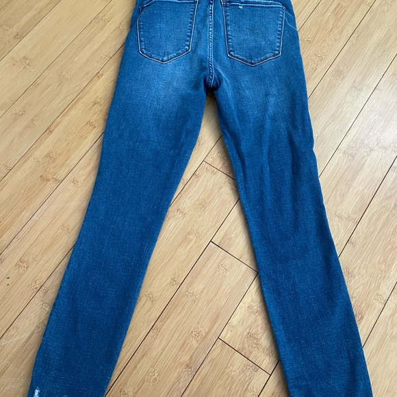 Abercrombie and Fitch jeans - Picture 7 of 7